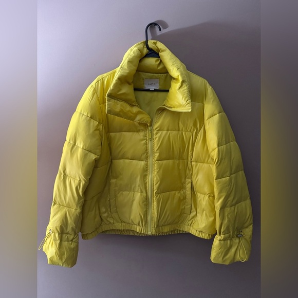 LOFT Puffer Jacket - Picture 1 of 8